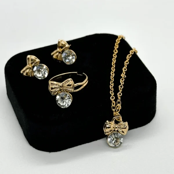 Belle Bow Pendant Set