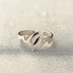 Liquid Script Ring